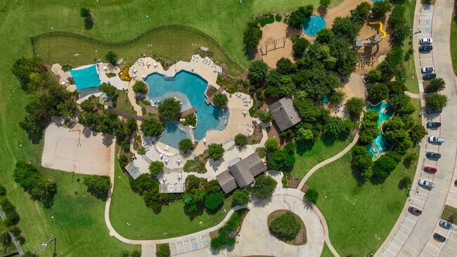 Building Photo - 9406 Water Breeze Ct