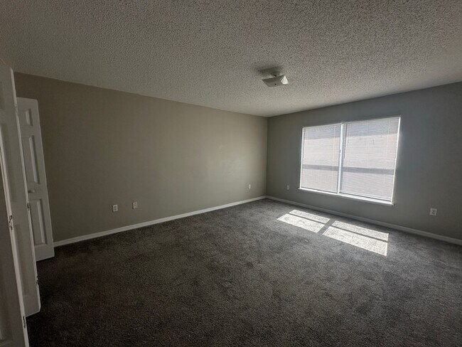 Building Photo - Two-Story Corner Lot!