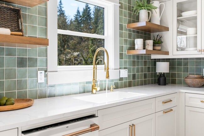 Building Photo - Freshly Remodeled Stunner Perched on the H...