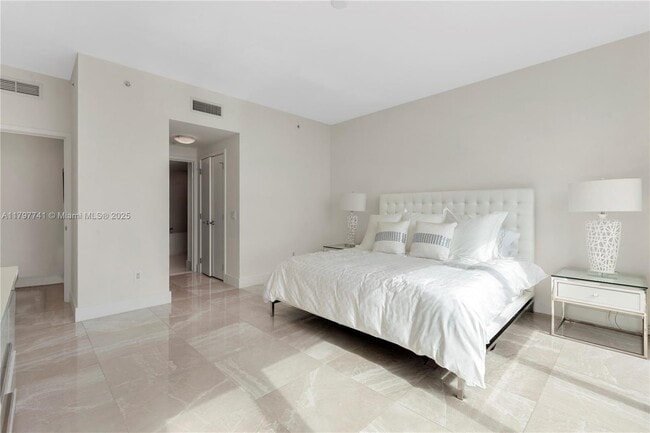 Building Photo - 6899 Collins Ave