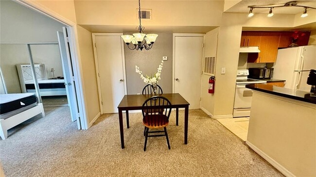 Building Photo - 441 Fountainhead Cir