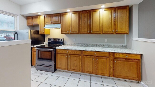 Building Photo - 630 Abbe Rd S