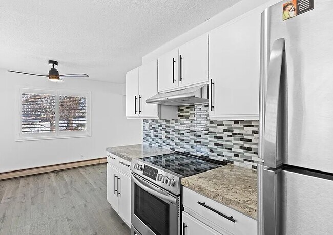 Primary Photo - 110 Lafayette Ave