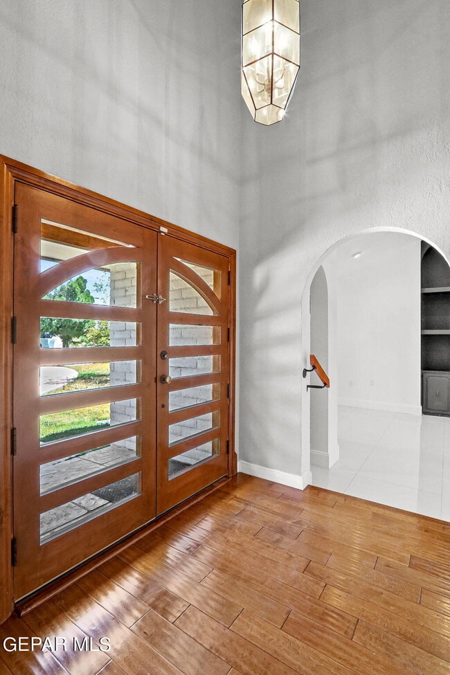 Building Photo - 5109 Memory Dr