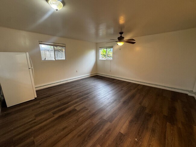 Building Photo - Francis