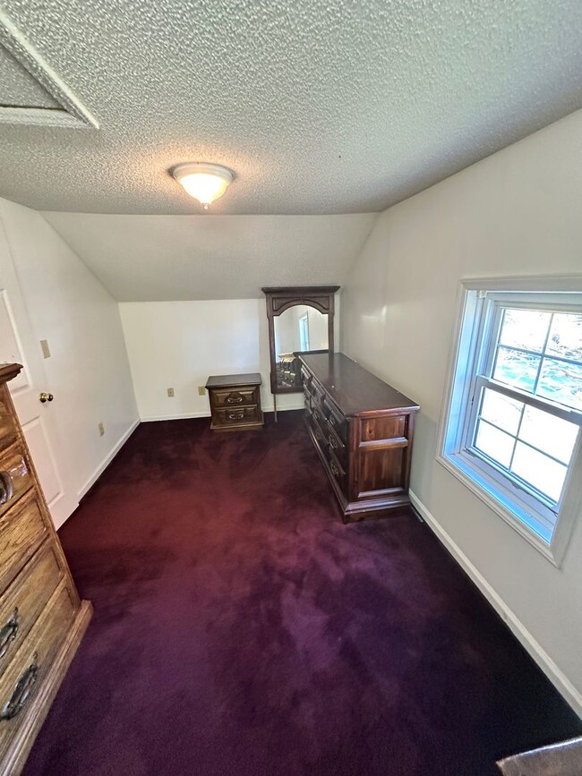 Building Photo - NEW RENTAL LISTING - NO HUD NO SECTION 8