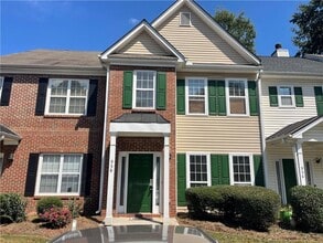 Building Photo - 954 Tree Creek Blvd