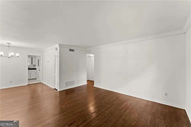 Building Photo - 3510 Roswell Rd