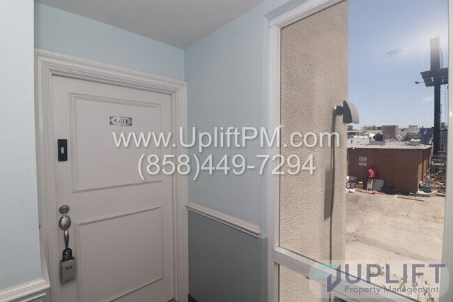 Building Photo - 4860 Rolando Ct