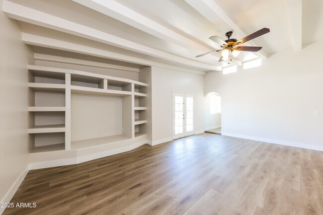 Building Photo - 4031 N 59th Dr