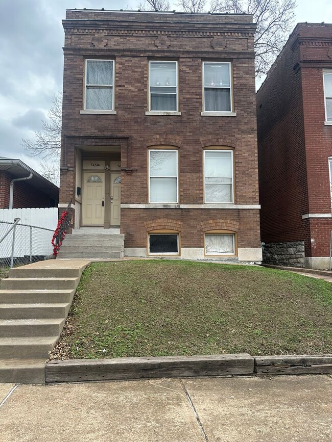 Primary Photo - 5424 Michigan Ave