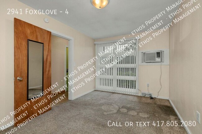 Building Photo - 2941 Foxglove-4