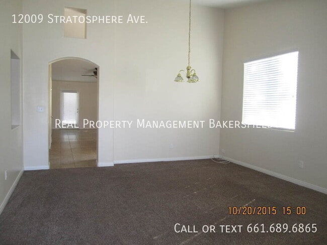 Building Photo - 12009 Stratosphere Ave