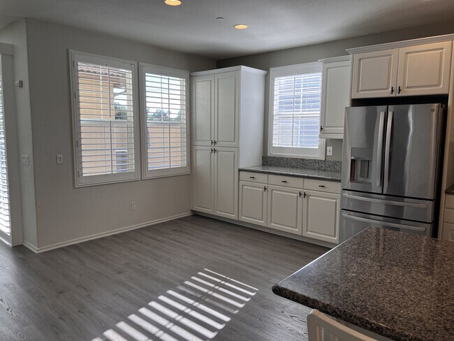 Building Photo - 8090 Cornwall Ct