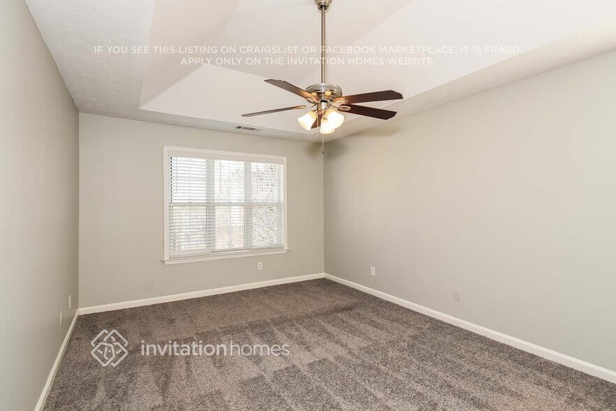 Building Photo - 5326 Spike Ln