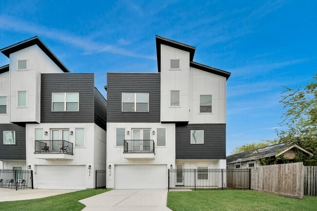 Building Photo - 2920 Nance St