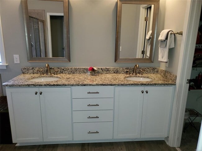 Building Photo - 9407 Cres Lodge Cir