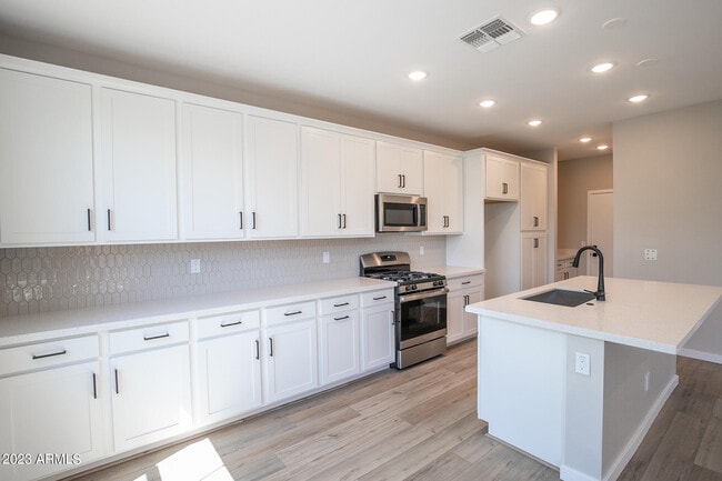 Building Photo - 2782 S. Comanche Dr.