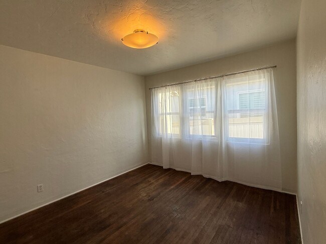 Building Photo - 4625 Cajon Way
