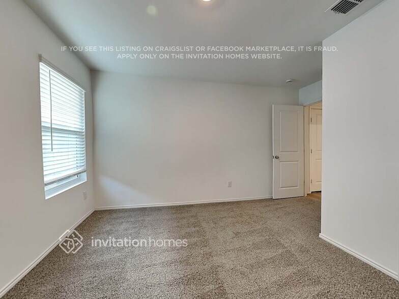 Building Photo - 512 Autumnwood Way