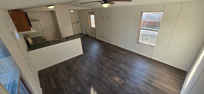 Building Photo - 8364 Cedar St