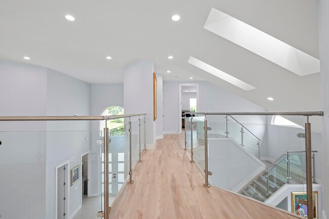 Building Photo - 17371 Bridleway Trail