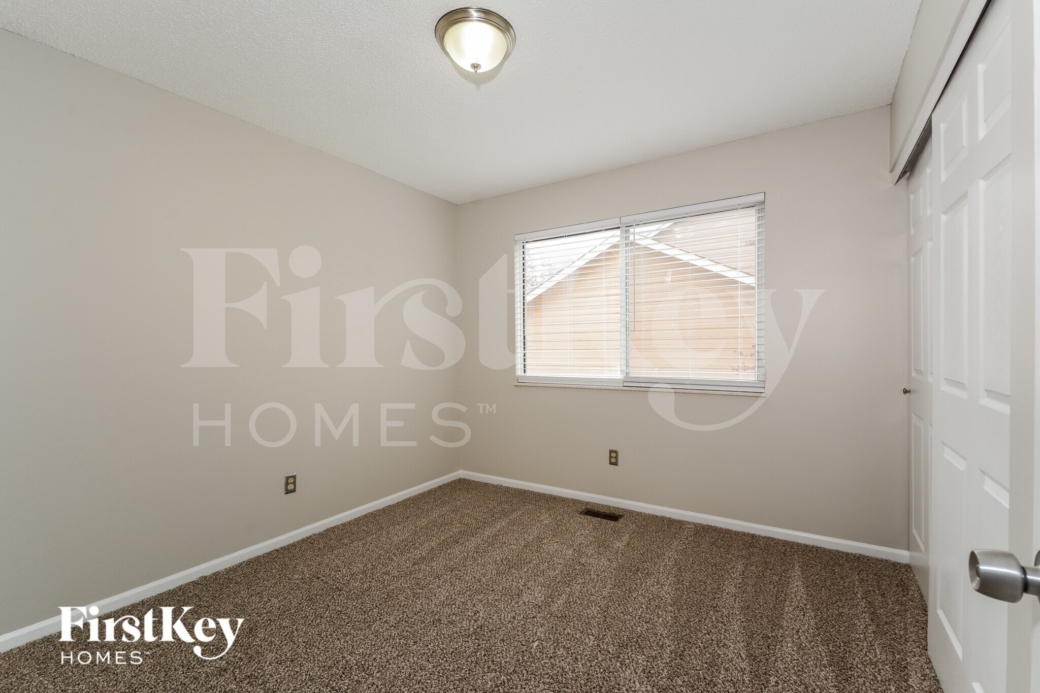 Building Photo - 4674 Peggyann Dr