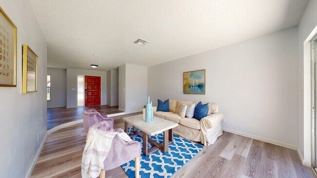 Building Photo - 10 Coral Reef Ct S