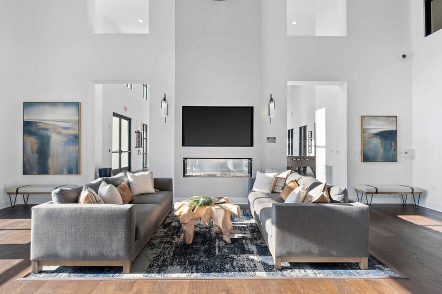 Building Photo - 1181 Manhattan Blvd