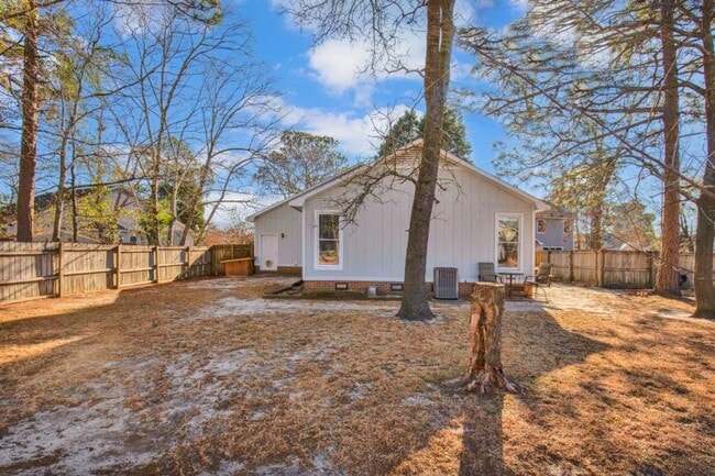 Building Photo - 3681 Highgate Dr