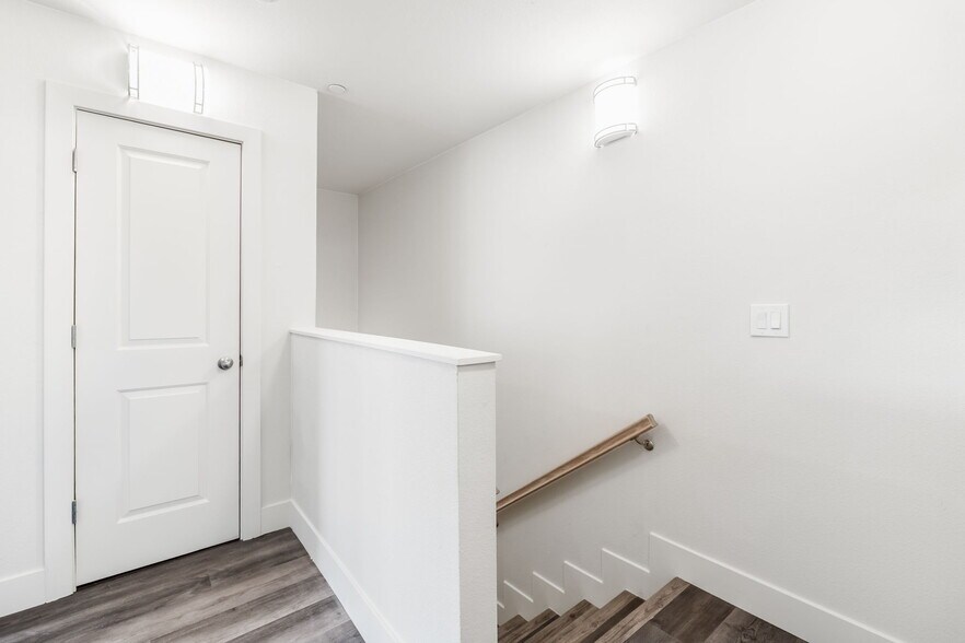 Building Photo - 2409 Cava Ct