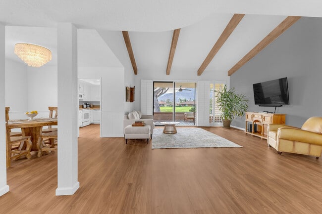 Building Photo - 17 Lugo Dr