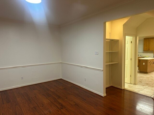 Building Photo - 1030 Forestburg Dr