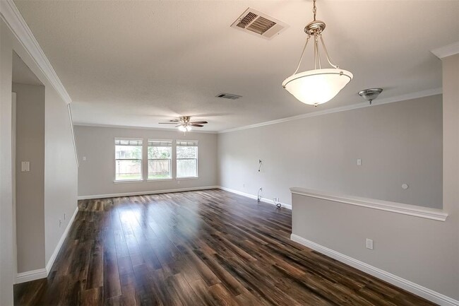 Building Photo - 2504 Byfield Dr