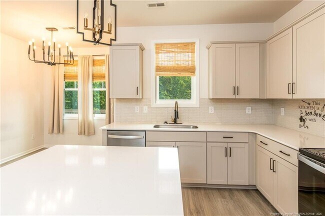 Building Photo - 308 Countryside Dr