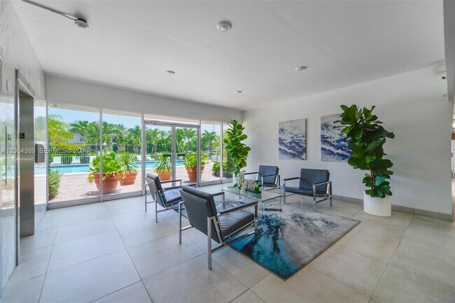 Building Photo - 401 Golden Isles Dr