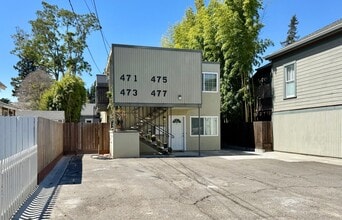Building Photo - CRO471 & 473