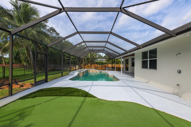 Building Photo - 3315 SE W Snow Rd