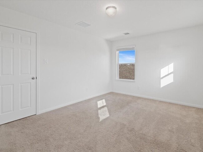 Building Photo - 8218 Leisure Pt Dr