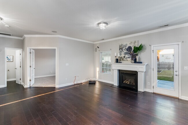 Building Photo - 2902 Framer Ln