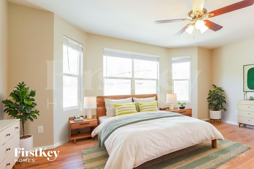 Building Photo - 15857 E 107th Way