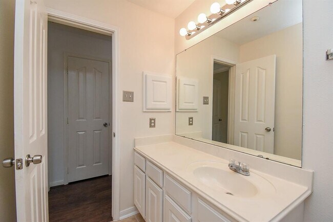 Building Photo - 26322 Banning Park Ln