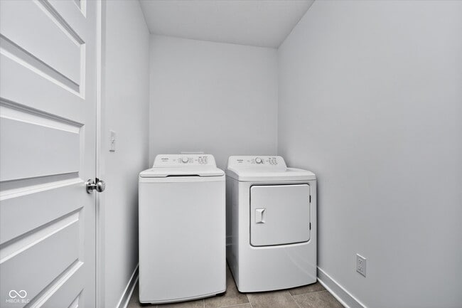 Building Photo - 15254 Swallow Fls Wy