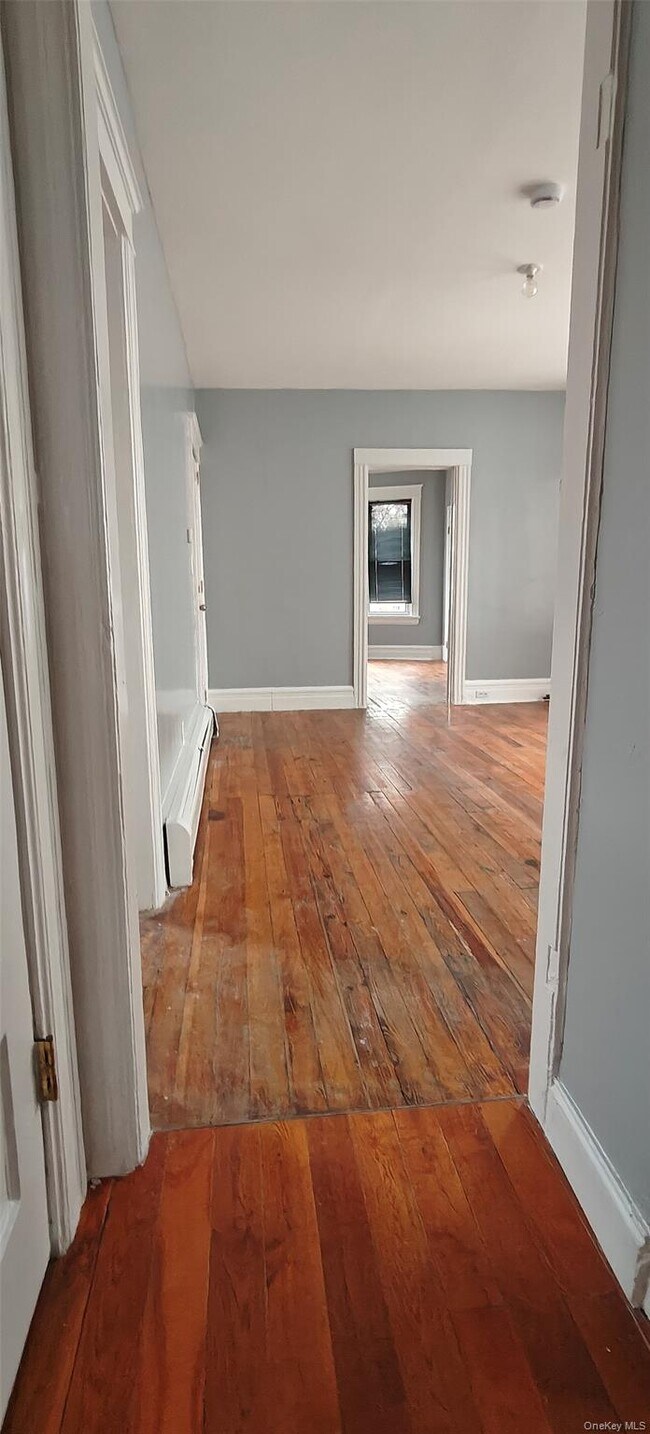 Building Photo - 104 Winnikee Ave