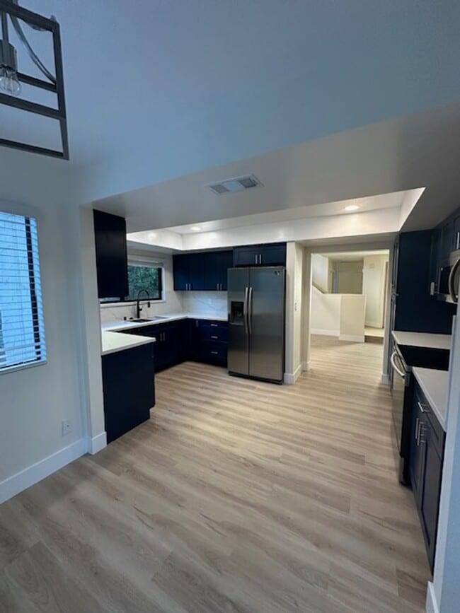 Building Photo - RCA284 - 2846/2848 Cazadero Dr