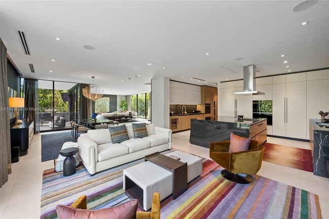 Building Photo - 4585 Nautilus Dr