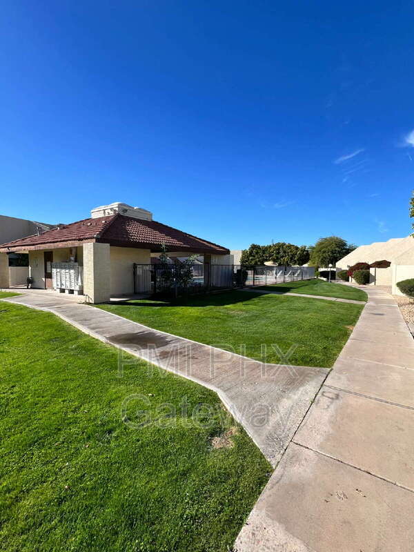 Building Photo - 9808 N 5th St