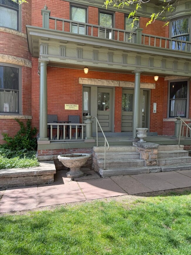Building Photo - Remodeled one bedroom Condo for Rent in Do...