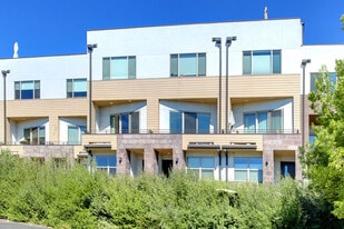 Building Photo - 2602 W 24th Ave