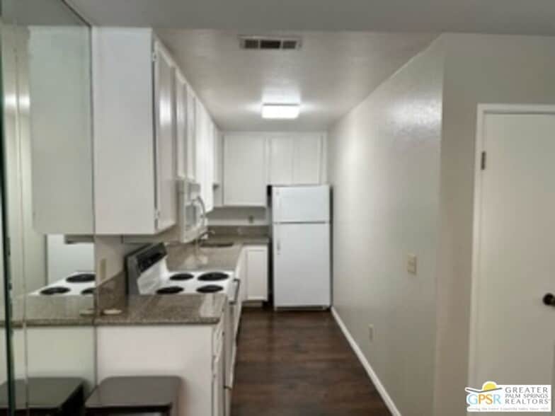 Building Photo - 2810 N Arcadia Ct